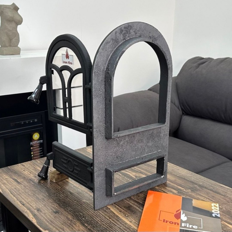 Дверцята чавунні для печі/барбекю Iron Fire Fagure 305х520 мм з вогнетривким склом Robax