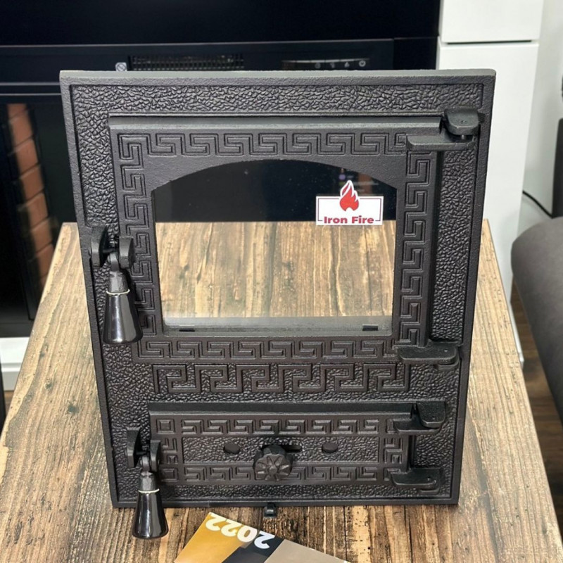 Дверцята чавунні для печі/барбекю Iron Fire Versace 370х485 мм з вогнетривким склом Robax