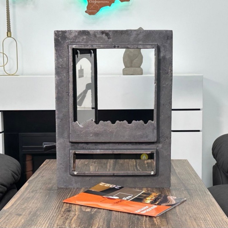 Дверцята чавунні для печі/барбекю Iron Fire Bastion 370х490 мм з вогнетривким склом Robax