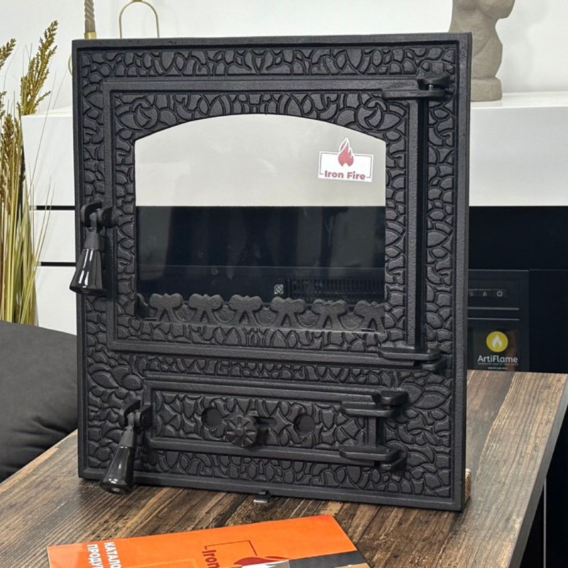 Дверцята чавунні для печі/барбекю Iron Fire Bastion XL 460х500 мм з вогнетривким склом Robax