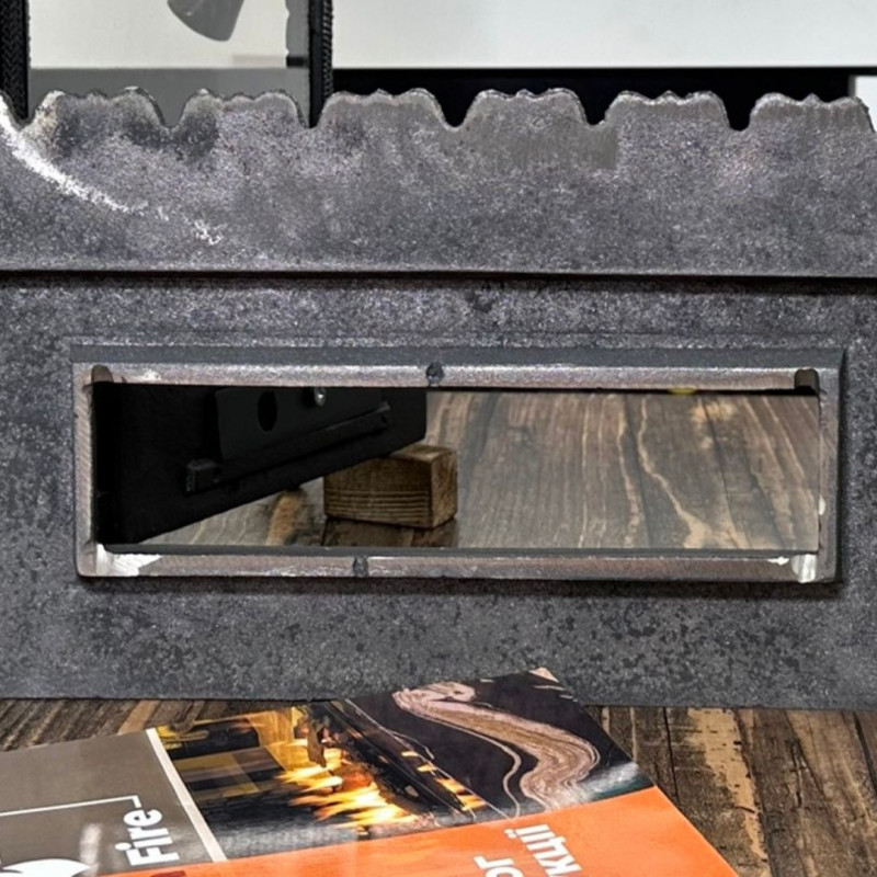 Дверцята чавунні для печі/барбекю Iron Fire Bastion XL 460х500 мм з вогнетривким склом Robax