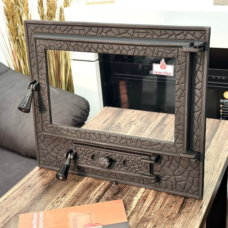 Дверцята чавунні для печі/барбекю Iron Fire Panorama Lux 580х500 мм з вогнетривким склом Robax