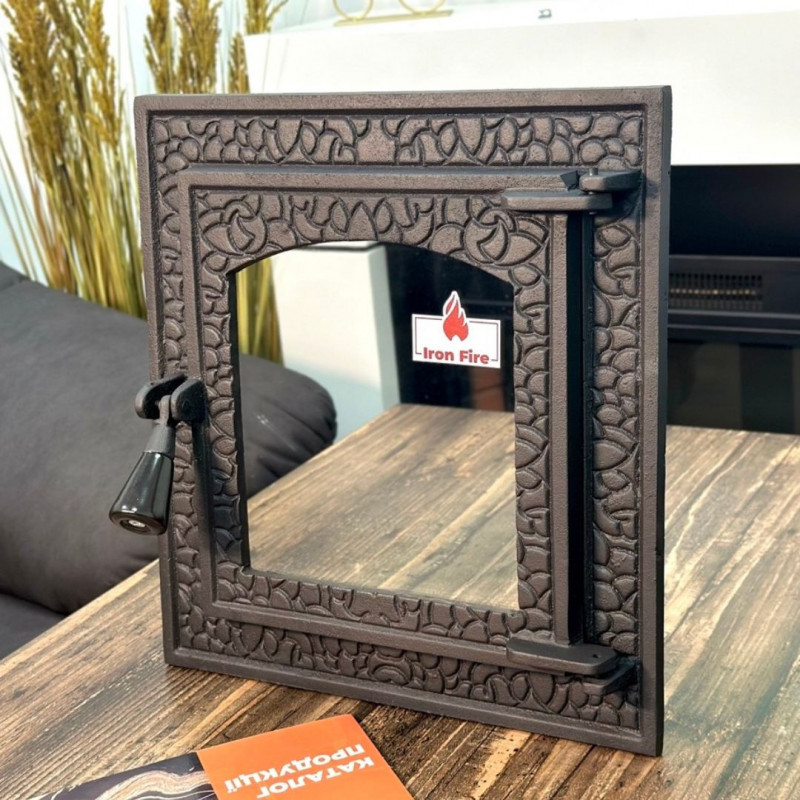 Комплект дверцят чавунні для каміна/барбекю Iron Fire Bastion S 370х400 мм з вогнетривким склом Robax + піддувальна Bastion 375х175 мм